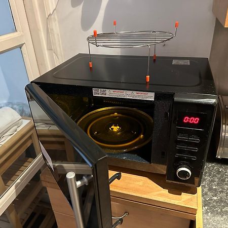 Large Studio Flat In Kensington Лондон Экстерьер фото