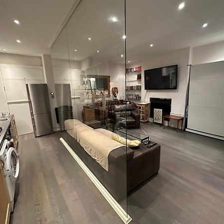 Large Studio Flat In Kensington Лондон Экстерьер фото