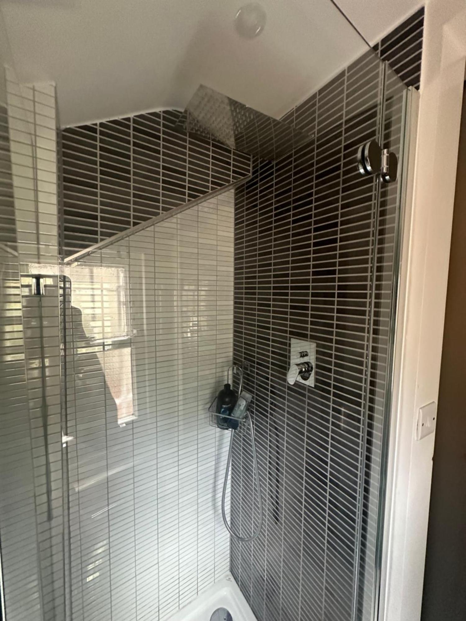 Large Studio Flat In Kensington Лондон Экстерьер фото