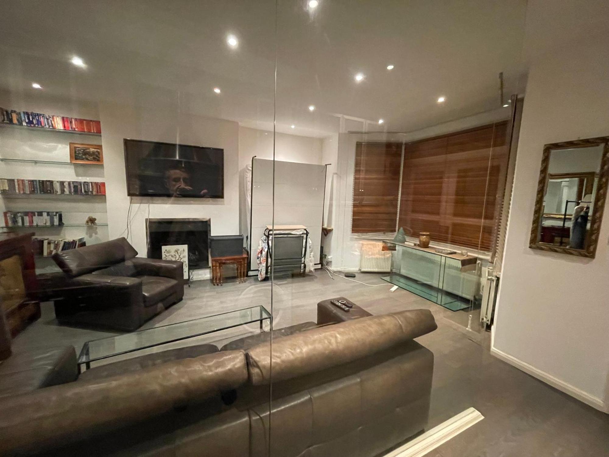Large Studio Flat In Kensington Лондон Экстерьер фото